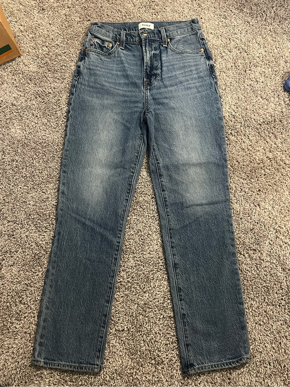 pistola Straight-Leg Jeans in Medium Blue Wash